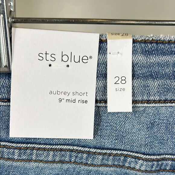 Denim Blue Frayed Hem Shorts - Picture 3 of 8